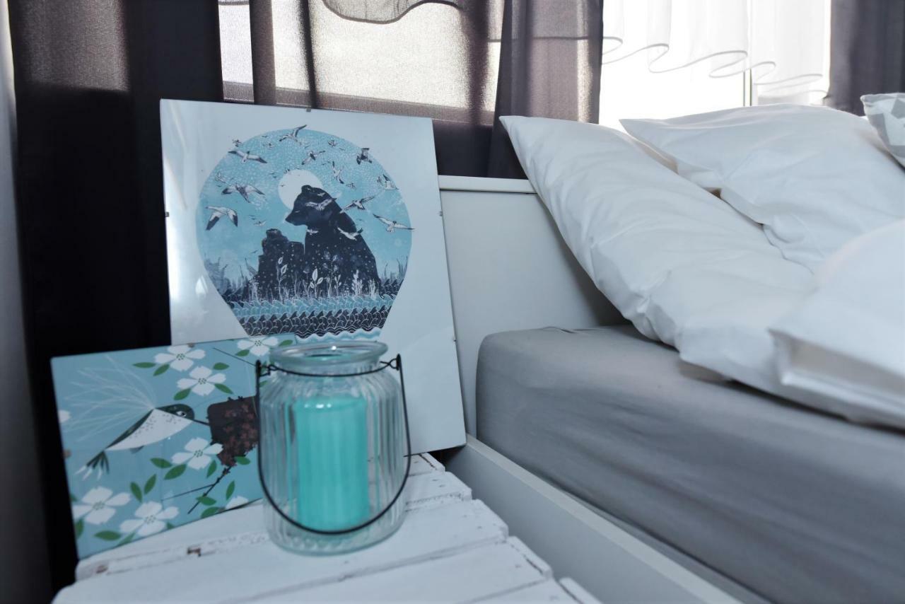 Hello Warsaw! Calm Artistic City Center Apartament